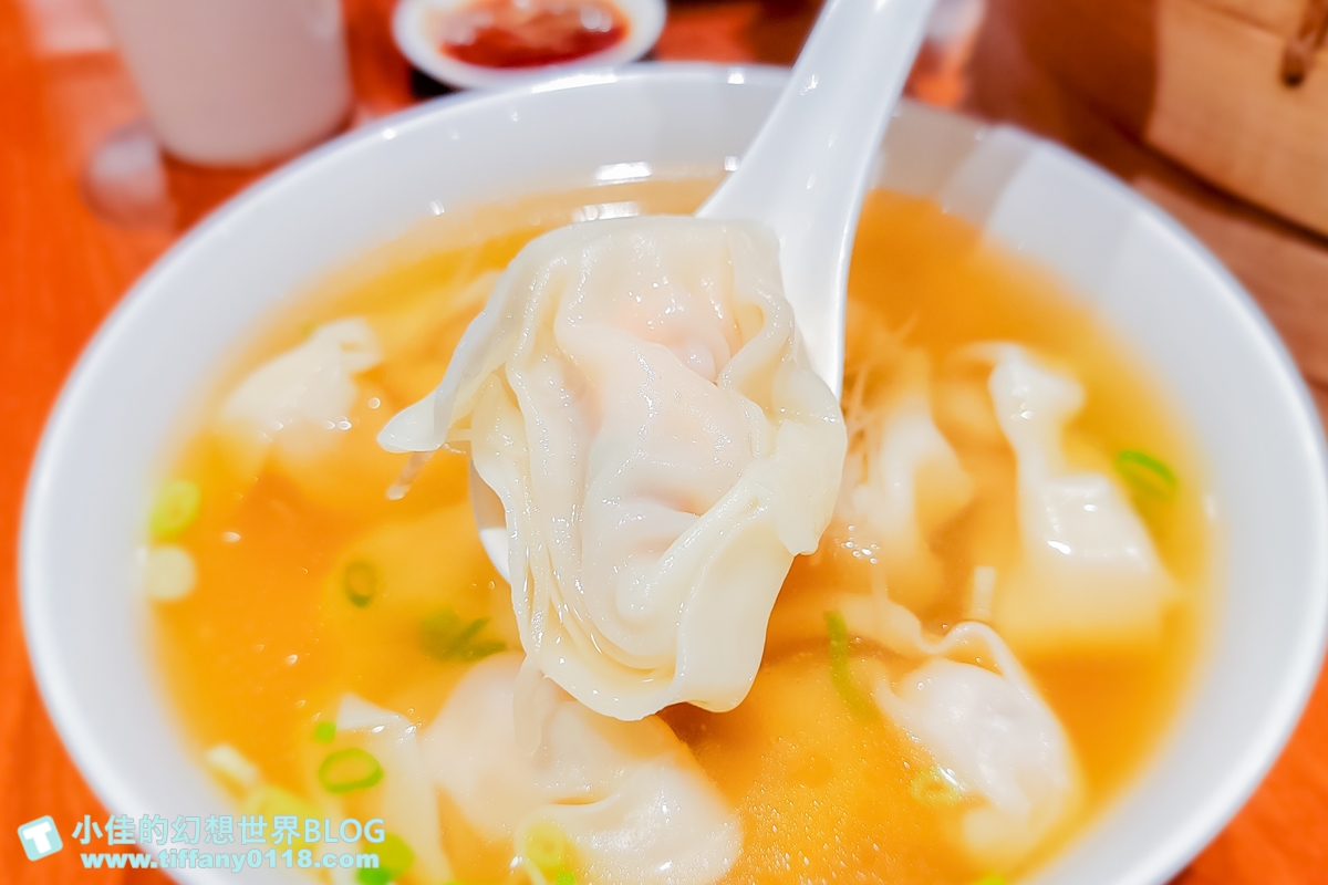 [台北美食]台灣必吃-鼎泰豐/2022菜單及必吃推薦菜色/小籠包+排骨蛋炒飯必點