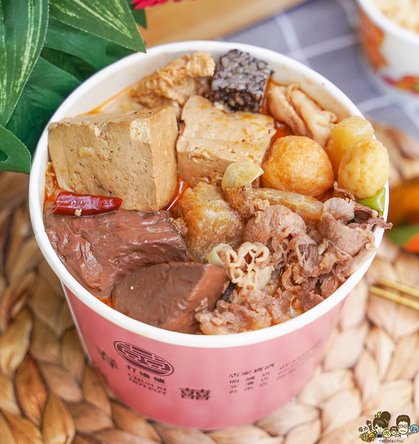 小火鍋 外帶火鍋 鍋物 個人鍋 防疫 外帶 美食 必吃 春囍 好吃 麻辣 麻奶 高雄美食