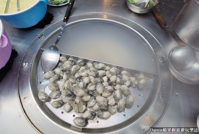 萬華美食|廣州街夜市香脆蚵仔煎/白老師的街頭美食攻略台灣(菜單價位)