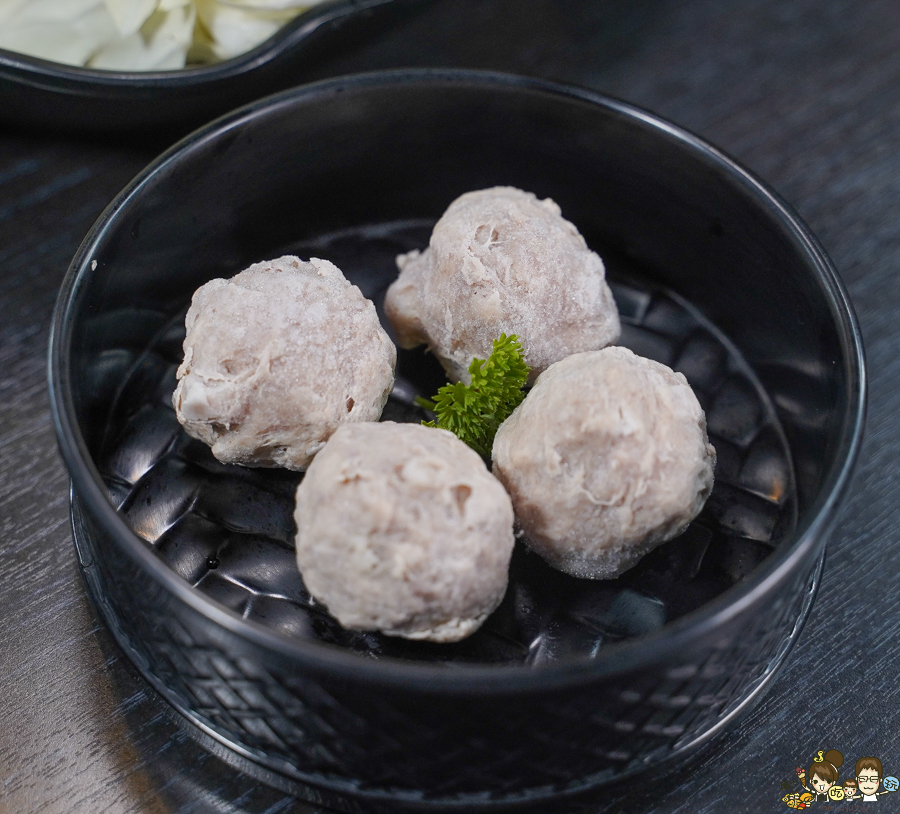 聞雞起爐 火鍋 鍋物 聚餐 香港鍋物 港式 港味 香港人開的 獨家 高雄美食 高雄港式美食