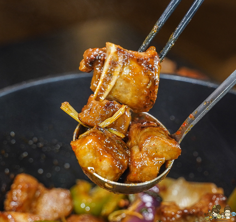 聞雞起爐 火鍋 鍋物 聚餐 香港鍋物 港式 港味 香港人開的 獨家 高雄美食 高雄港式美食