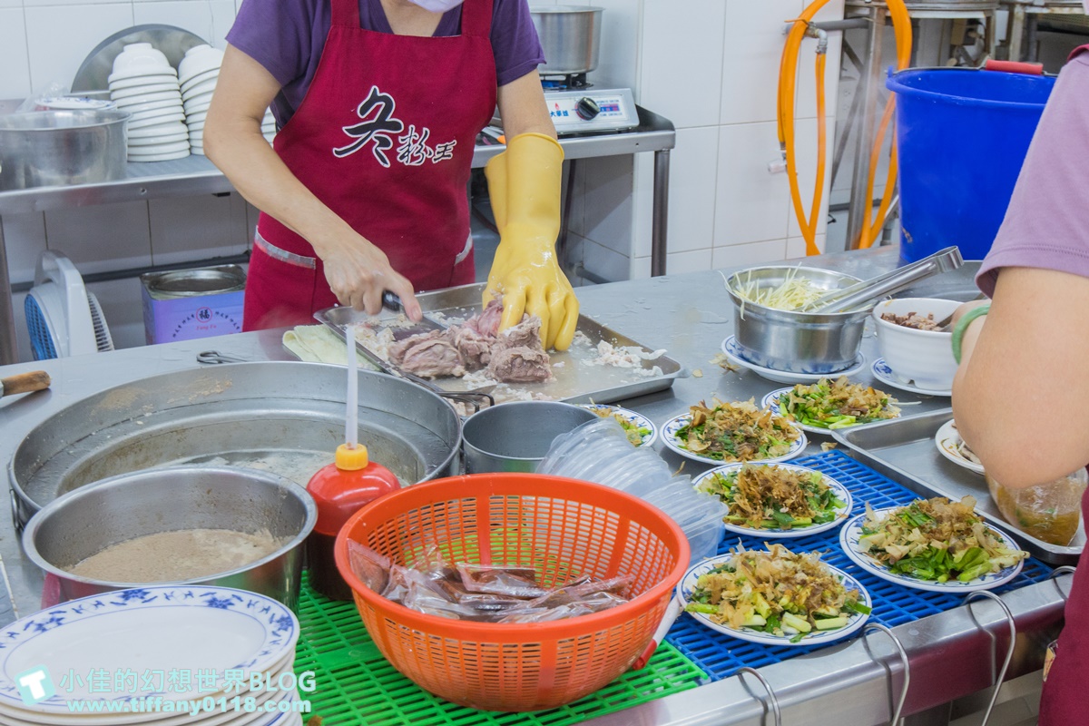 [高雄美食]冬粉王(附菜單)/愛吃豬內臟的人會喜歡/推乾冬粉必點/鹽埕區美食推薦
