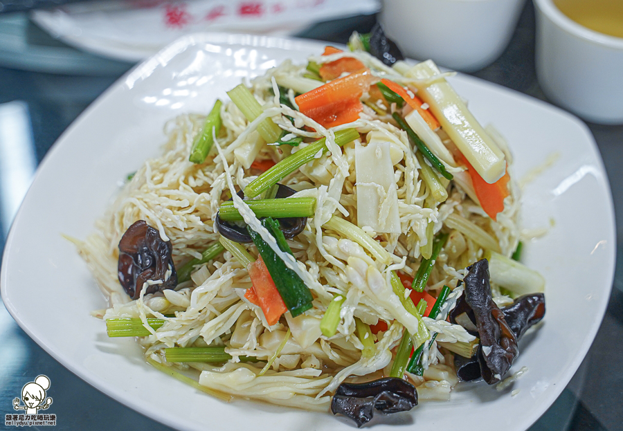 嘉義美食 甕窯雞 烤雞 脆皮烤雞 砂鍋魚頭 功夫料理 私房菜 交流道 必吃 嘉義