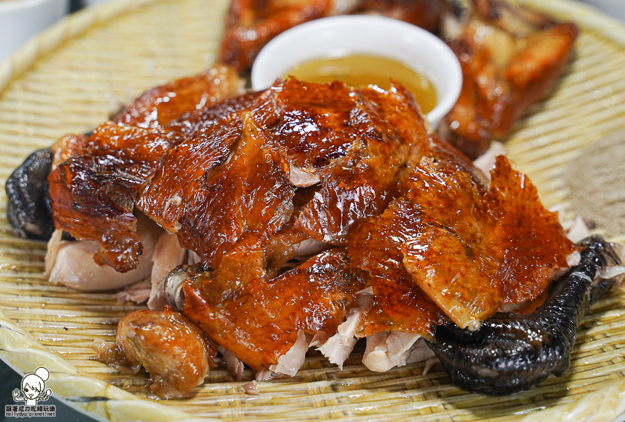 嘉義美食 甕窯雞 烤雞 脆皮烤雞 砂鍋魚頭 功夫料理 私房菜 交流道 必吃 嘉義