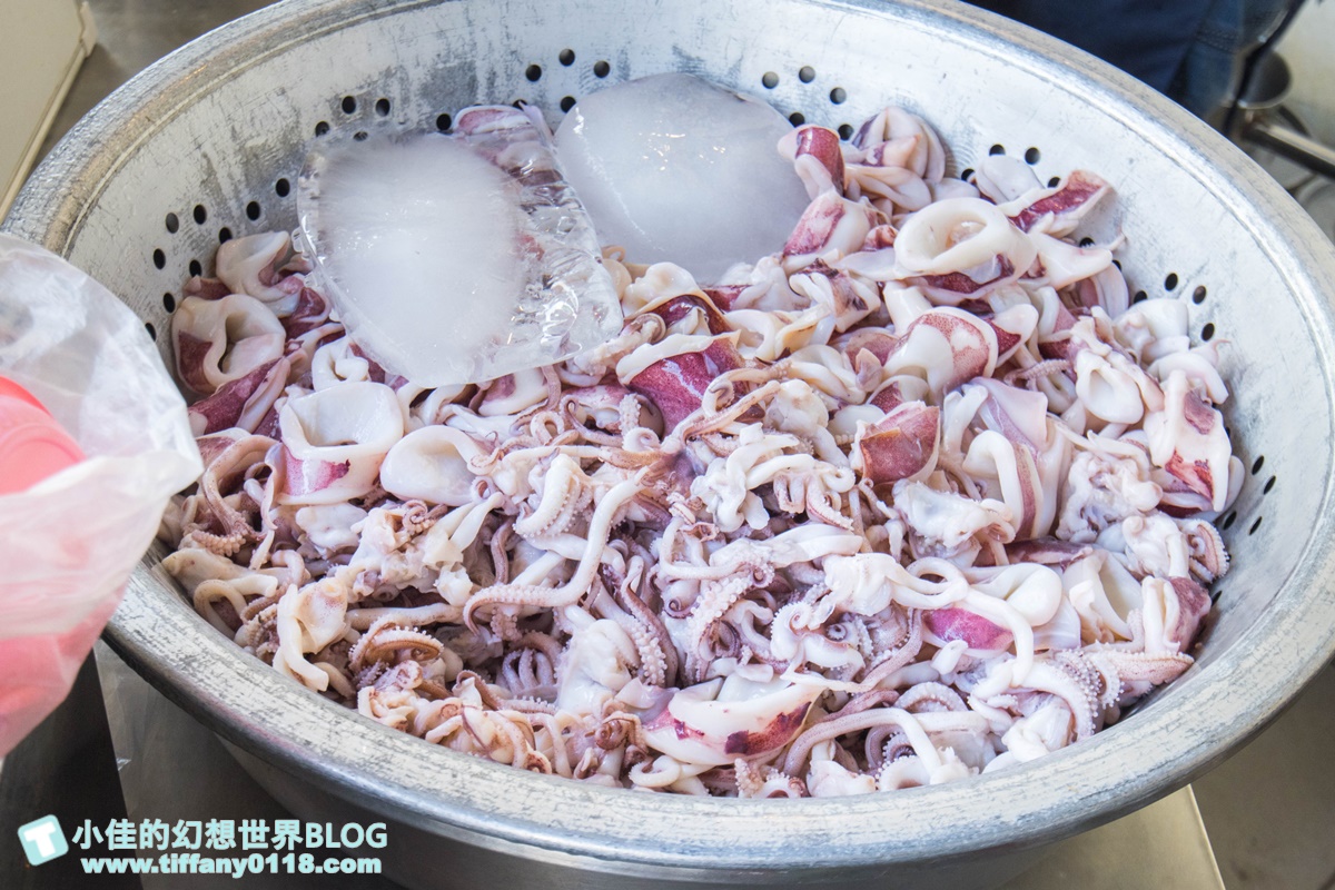 [台南美食]邱家小卷米粉(附菜單)/只有20個位置想吃乖乖排隊/國華街美食推薦