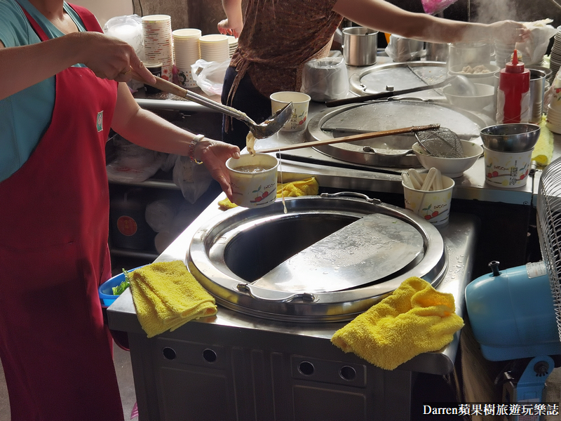 七堵美食|羅記蔥油餅/基隆蔥油餅餛飩湯在地早餐銅板美食(菜單價位)