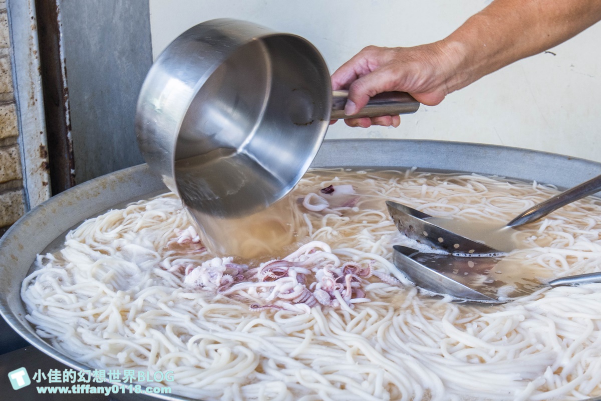 [台南美食]邱家小卷米粉(附菜單)/只有20個位置想吃乖乖排隊/國華街美食推薦