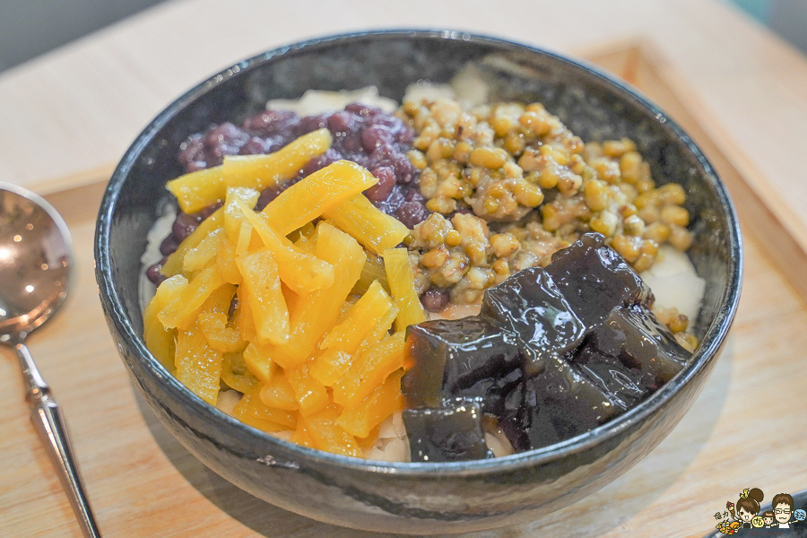 禾苑 甘蔗冰 冰友卡 吃冰 高雄必吃 高雄好吃冰 冰品 天然 好吃 健康 排隊 巨蛋商圈