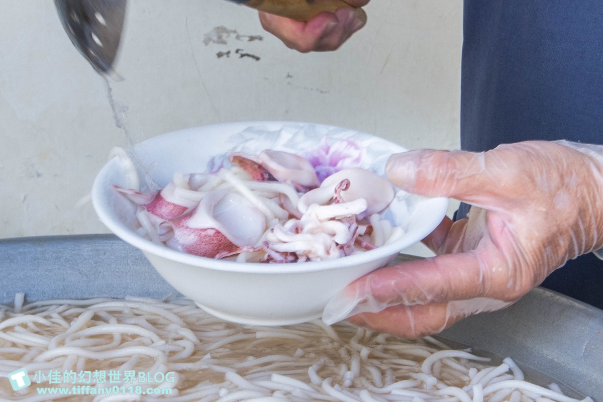 [台南美食]邱家小卷米粉(附菜單)/只有20個位置想吃乖乖排隊/國華街美食推薦