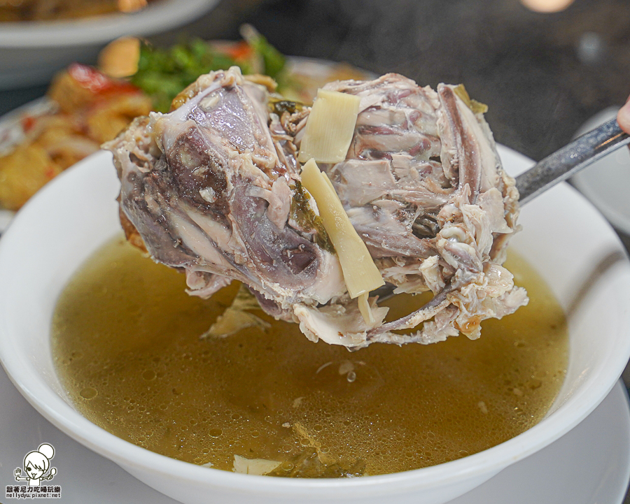 嘉義美食 甕窯雞 烤雞 脆皮烤雞 砂鍋魚頭 功夫料理 私房菜 交流道 必吃 嘉義