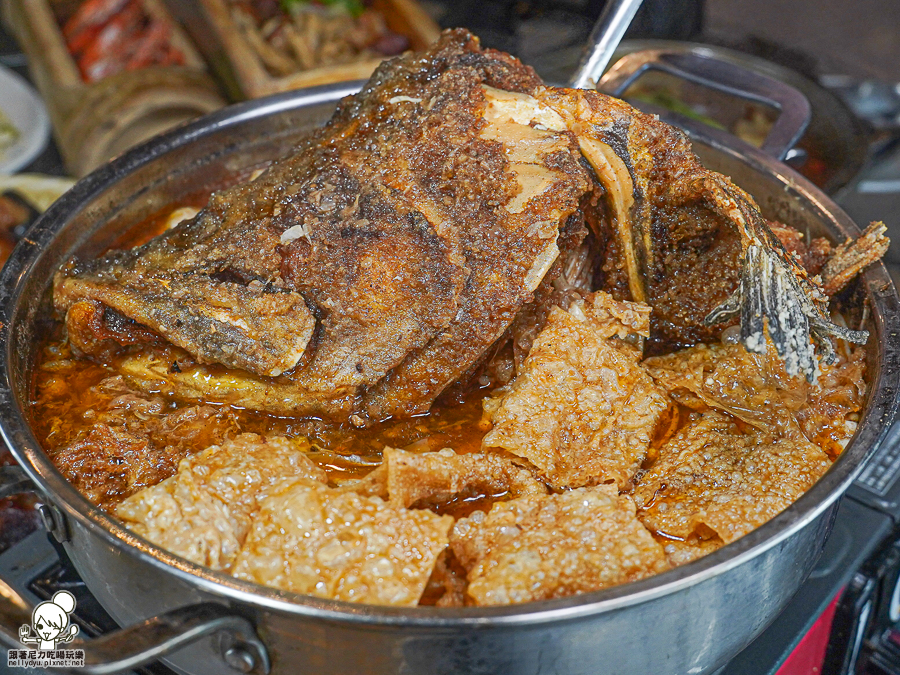 嘉義美食 甕窯雞 烤雞 脆皮烤雞 砂鍋魚頭 功夫料理 私房菜 交流道 必吃 嘉義