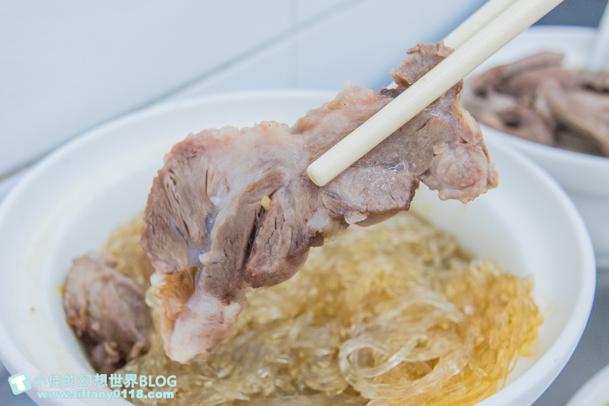 [高雄美食]冬粉王(附菜單)/愛吃豬內臟的人會喜歡/推乾冬粉必點/鹽埕區美食推薦