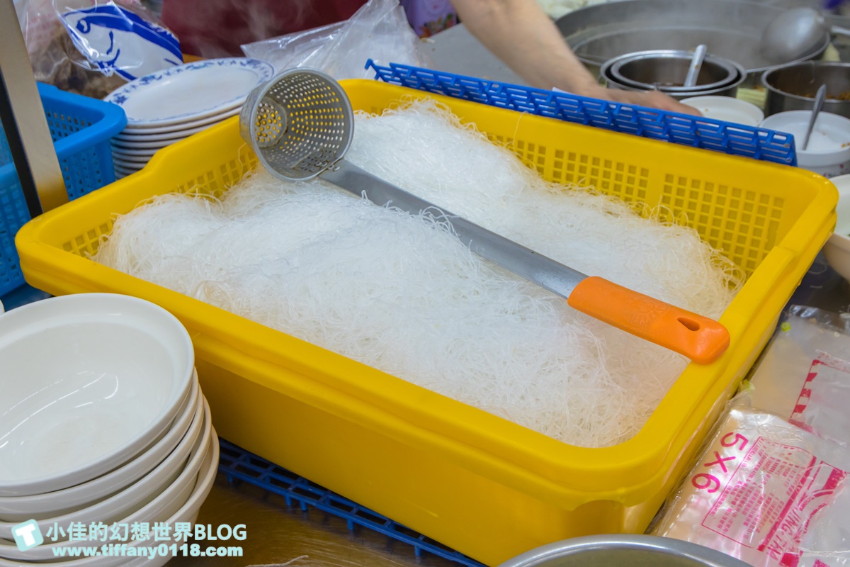 [高雄美食]冬粉王(附菜單)/愛吃豬內臟的人會喜歡/推乾冬粉必點/鹽埕區美食推薦
