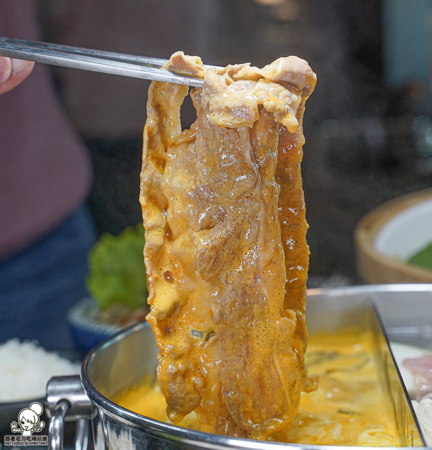 高雄火鍋推薦 推薦 好吃 火鍋 親子 聚會 家庭 上官木桶鍋 凹子底 和牛 商務聚餐 包場 