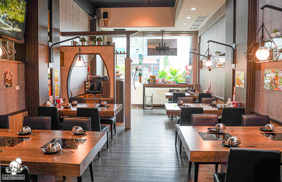 高雄火鍋推薦 推薦 好吃 火鍋 親子 聚會 家庭 上官木桶鍋 凹子底 和牛 商務聚餐 包場 