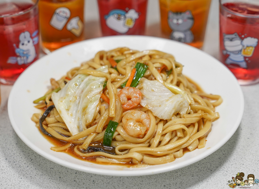 高雄熱炒 熱炒推薦 美食 海鮮 漁夫廚房 超人氣 排隊 聊癒杯 台灣IP 限量 限定