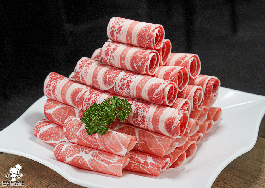 高雄火鍋推薦 推薦 好吃 火鍋 親子 聚會 家庭 上官木桶鍋 凹子底 和牛 商務聚餐 包場 