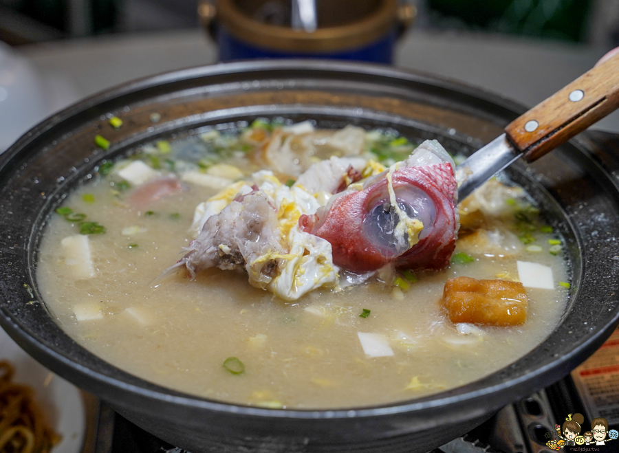 高雄熱炒 熱炒推薦 美食 海鮮 漁夫廚房 超人氣 排隊 聊癒杯 台灣IP 限量 限定