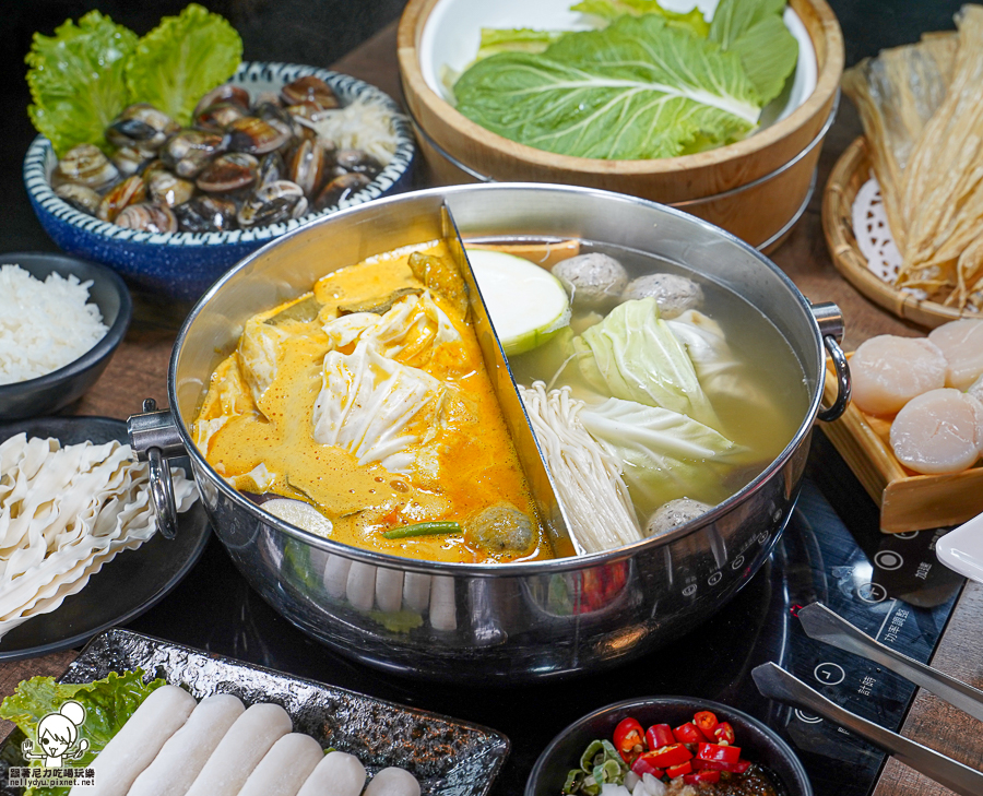 高雄火鍋推薦 推薦 好吃 火鍋 親子 聚會 家庭 上官木桶鍋 凹子底 和牛 商務聚餐 包場 