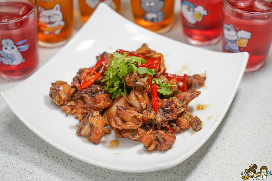 高雄熱炒 熱炒推薦 美食 海鮮 漁夫廚房 超人氣 排隊 聊癒杯 台灣IP 限量 限定