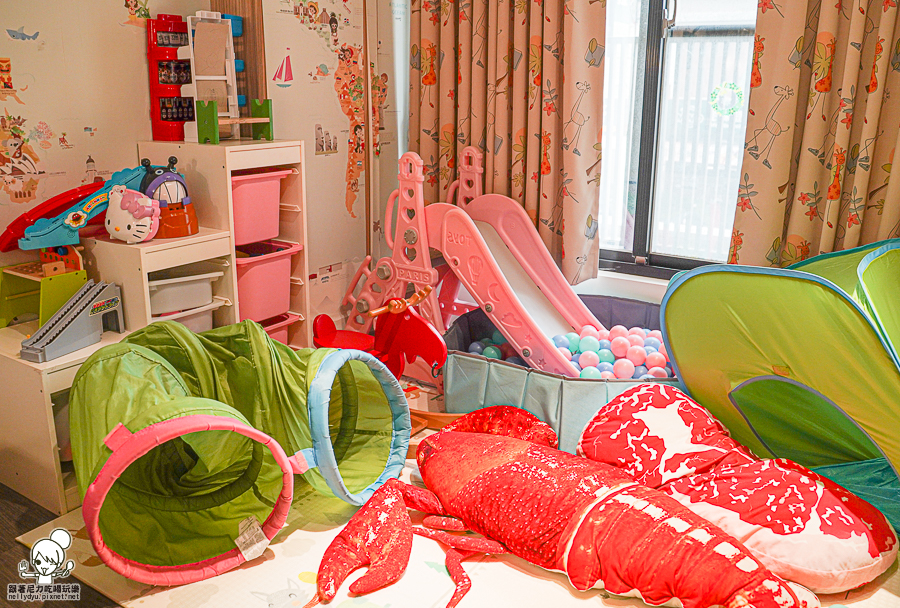 高雄火鍋推薦 推薦 好吃 火鍋 親子 聚會 家庭 上官木桶鍋 凹子底 和牛 商務聚餐 包場 