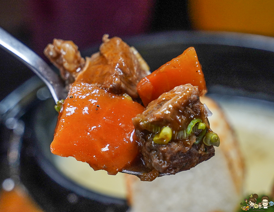 台中景點 台灣旅遊 台中旅遊 親子 親子旅遊 互動 兒童 玩樂 網美拍照 景點 夢幻 歐洲 耶誕