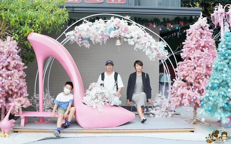 台中景點 台灣旅遊 台中旅遊 親子 親子旅遊 互動 兒童 玩樂 網美拍照 景點 夢幻 歐洲 耶誕