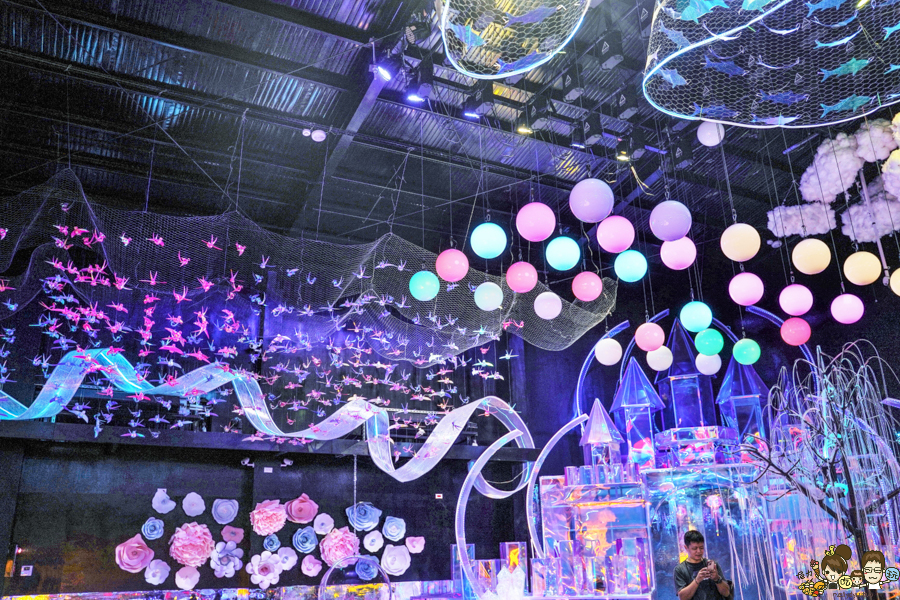 台中景點 台灣旅遊 台中旅遊 親子 親子旅遊 互動 兒童 玩樂 網美拍照 景點 夢幻 歐洲 耶誕