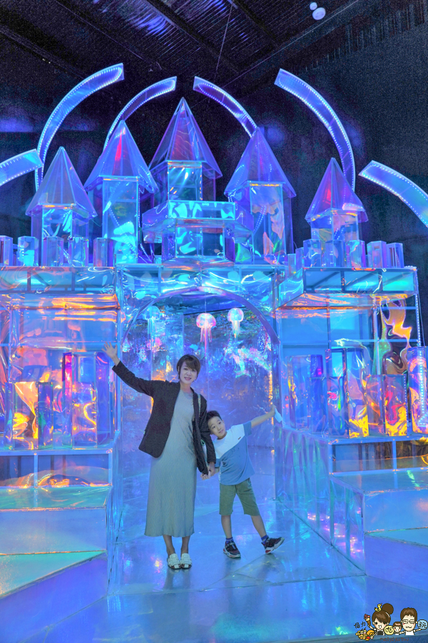 台中景點 台灣旅遊 台中旅遊 親子 親子旅遊 互動 兒童 玩樂 網美拍照 景點 夢幻 歐洲 耶誕
