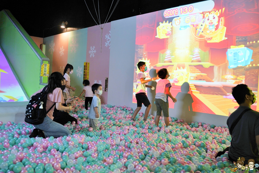 台中景點 台灣旅遊 台中旅遊 親子 親子旅遊 互動 兒童 玩樂 網美拍照 景點 夢幻 歐洲 耶誕