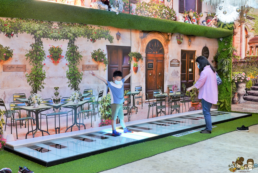 台中景點 台灣旅遊 台中旅遊 親子 親子旅遊 互動 兒童 玩樂 網美拍照 景點 夢幻 歐洲 耶誕