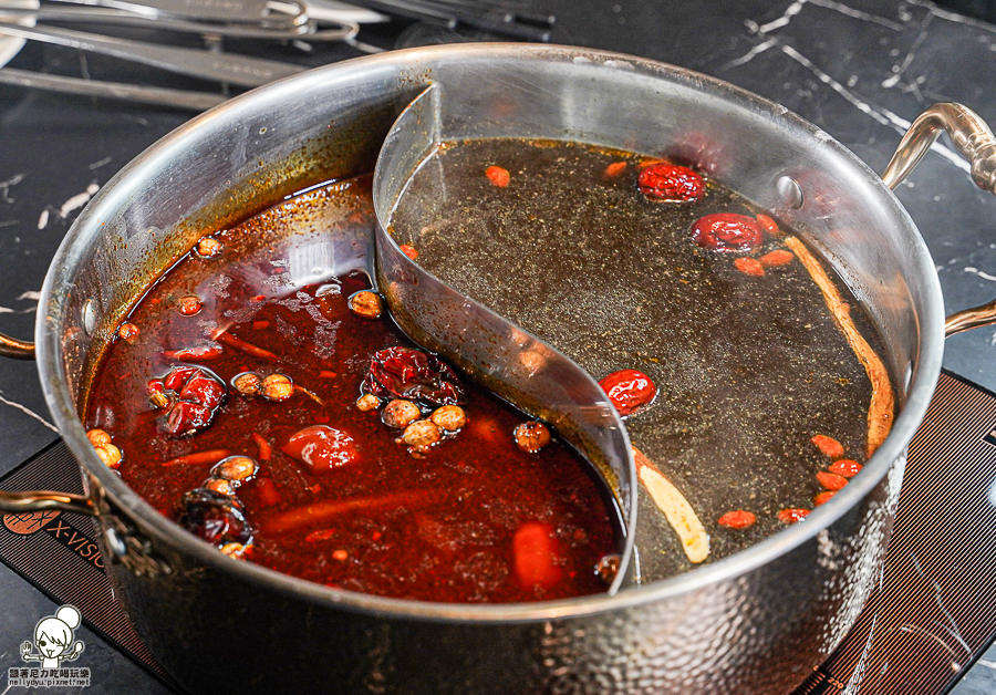 王宮鍋物 新堀江 美食 推薦 聚餐 鍋物 海鮮 肉盤 大肉盤 約會 商務聚會