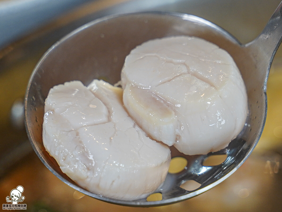 王宮鍋物 新堀江 美食 推薦 聚餐 鍋物 海鮮 肉盤 大肉盤 約會 商務聚會