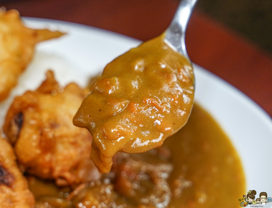 高雄蓋飯 咖哩飯 美食 平價 好吃 快速 炸物 可樂餅 天澤日食 好吃 推薦