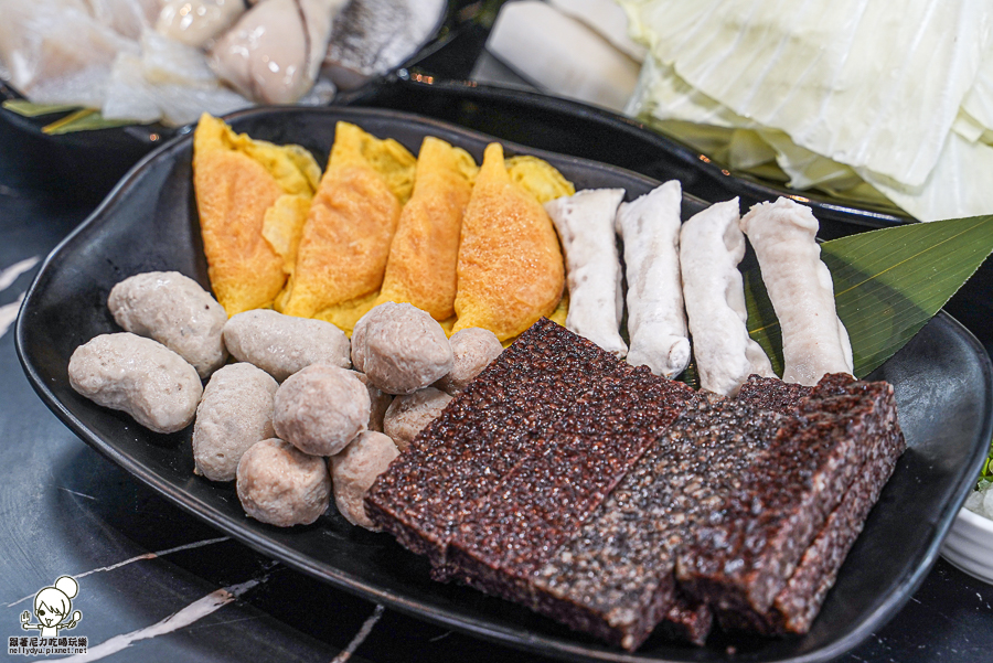 王宮鍋物 新堀江 美食 推薦 聚餐 鍋物 海鮮 肉盤 大肉盤 約會 商務聚會