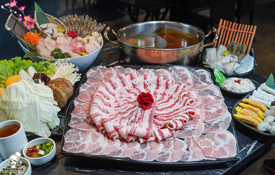 王宮鍋物 新堀江 美食 推薦 聚餐 鍋物 海鮮 肉盤 大肉盤 約會 商務聚會