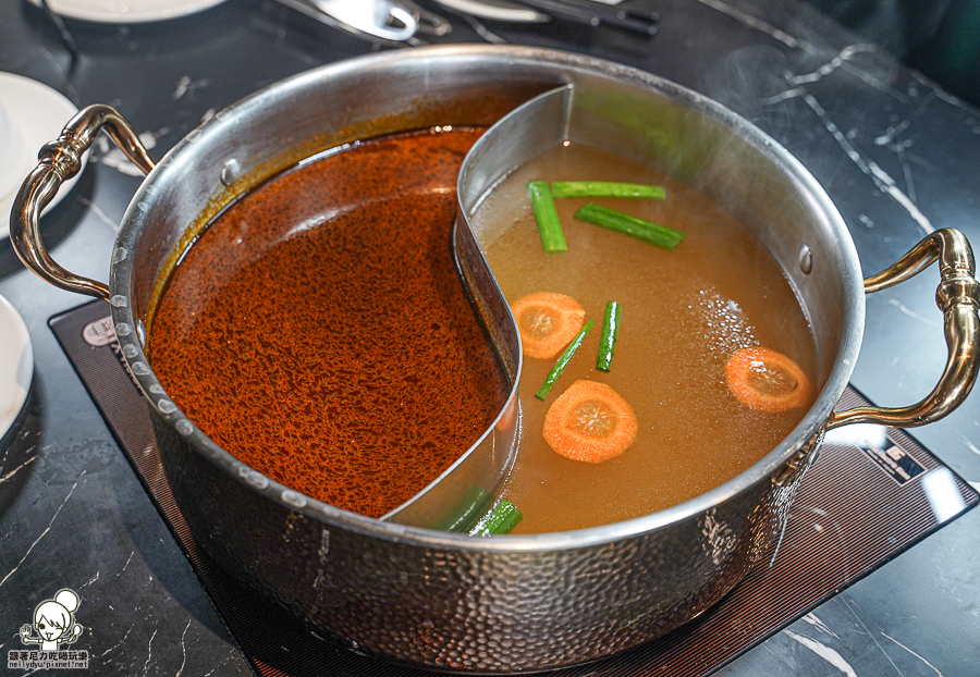 王宮鍋物 新堀江 美食 推薦 聚餐 鍋物 海鮮 肉盤 大肉盤 約會 商務聚會