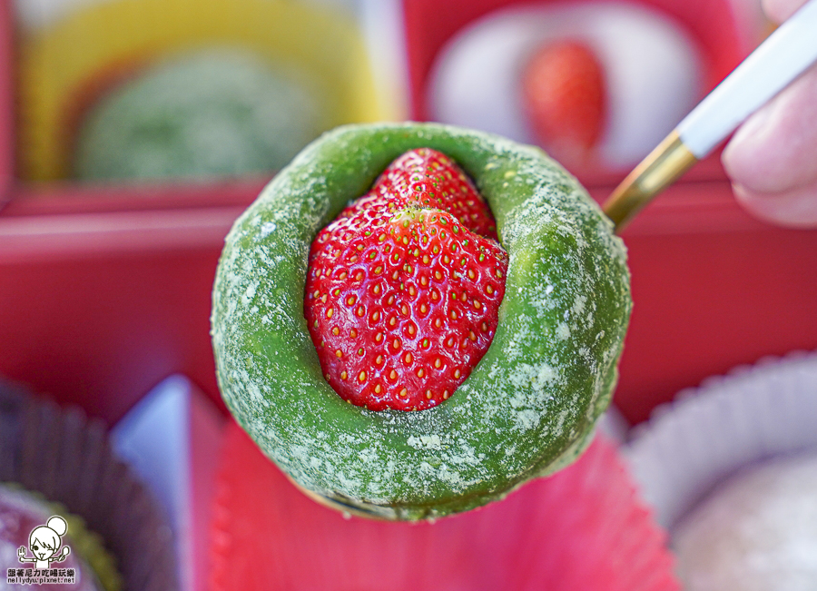 高雄伴手禮 春節禮盒 伴手禮 宅配 高雄美食 高雄團購 手工 麻糬 大福 草莓 限定