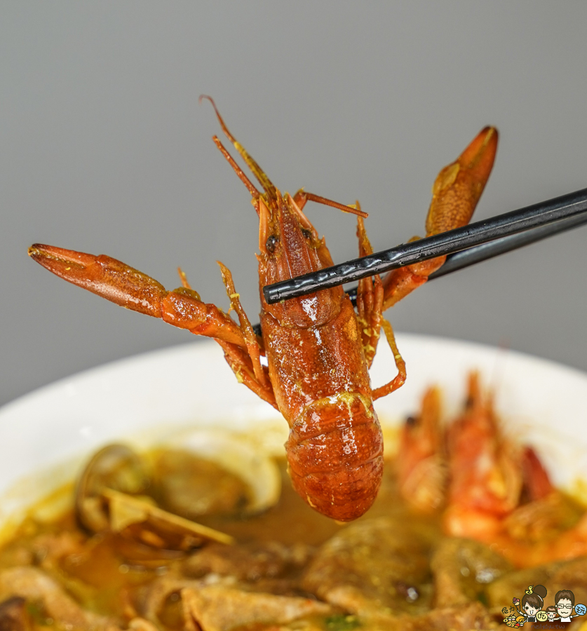女巫泰泰 泰國 泰式 南洋 獨創 獨特 高雄麵食 牛肉麵 泰式奶茶 美食推薦 必吃