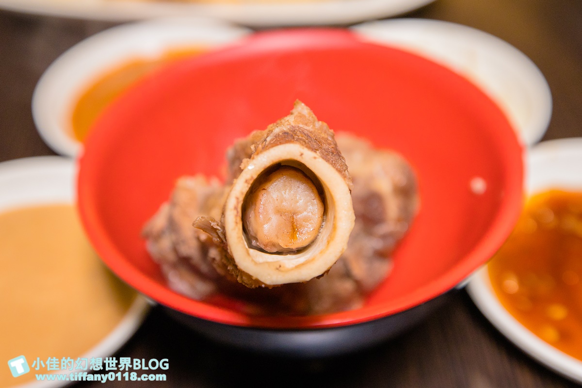 [吃到飽推薦]耀武羊威羊肉爐吃到飽(汐止店)/獨創六種湯頭+手撕羊技法/羊心羊腿羊骨隨通通有/汐止美食推薦