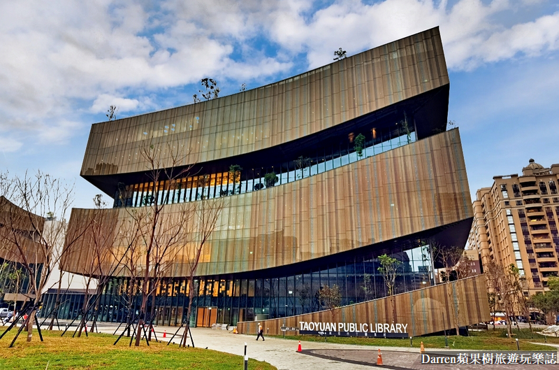 桃園市立圖書館新總館|全國最美圖書館生命樹綠建築/國賓影城/蔦屋書店進駐(交通)