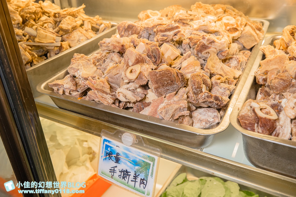 [吃到飽推薦]耀武羊威羊肉爐吃到飽(汐止店)/獨創六種湯頭+手撕羊技法/羊心羊腿羊骨隨通通有/汐止美食推薦