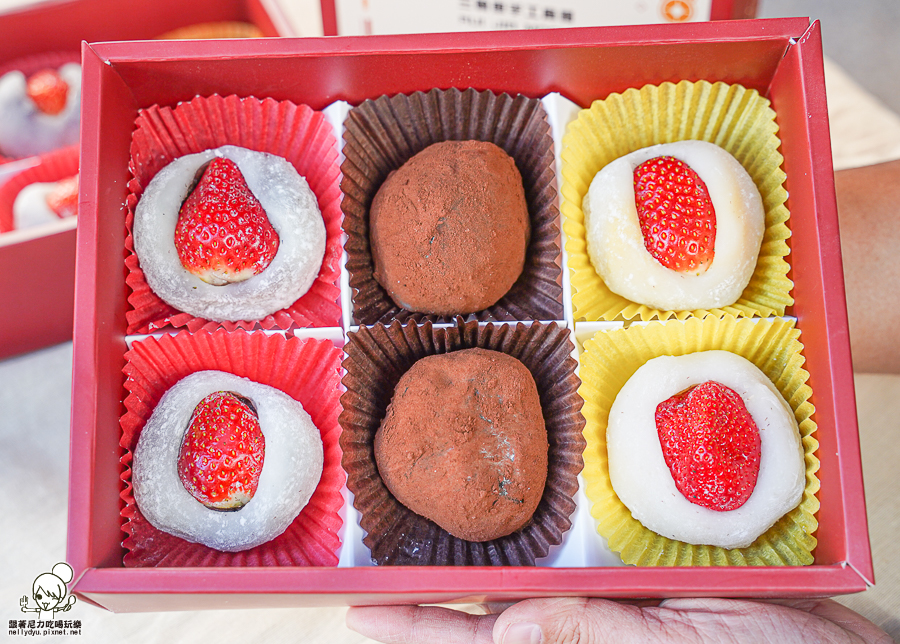 高雄伴手禮 春節禮盒 伴手禮 宅配 高雄美食 高雄團購 手工 麻糬 大福 草莓 限定