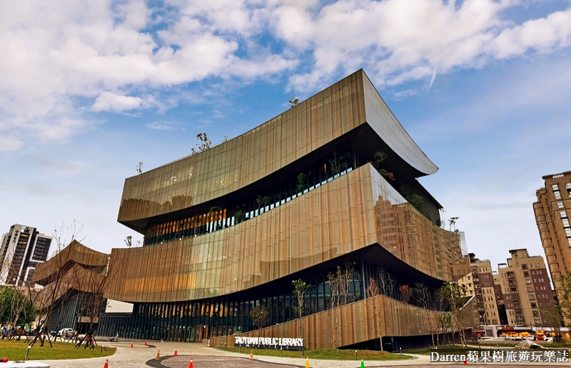 桃園市立圖書館新總館|全國最美圖書館生命樹綠建築/國賓影城/蔦屋書店進駐(交通)