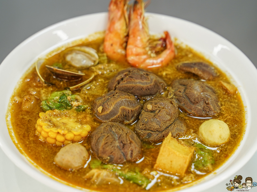 女巫泰泰 泰國 泰式 南洋 獨創 獨特 高雄麵食 牛肉麵 泰式奶茶 美食推薦 必吃