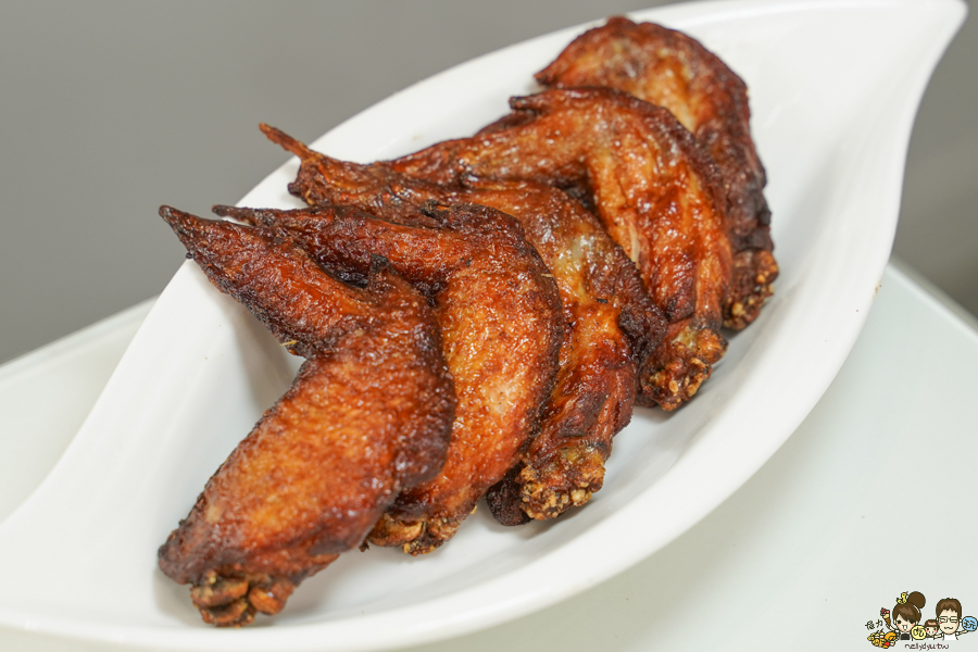 女巫泰泰 泰國 泰式 南洋 獨創 獨特 高雄麵食 牛肉麵 泰式奶茶 美食推薦 必吃