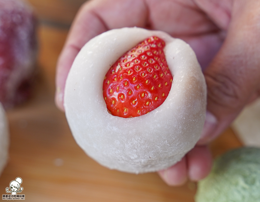 高雄伴手禮 春節禮盒 伴手禮 宅配 高雄美食 高雄團購 手工 麻糬 大福 草莓 限定