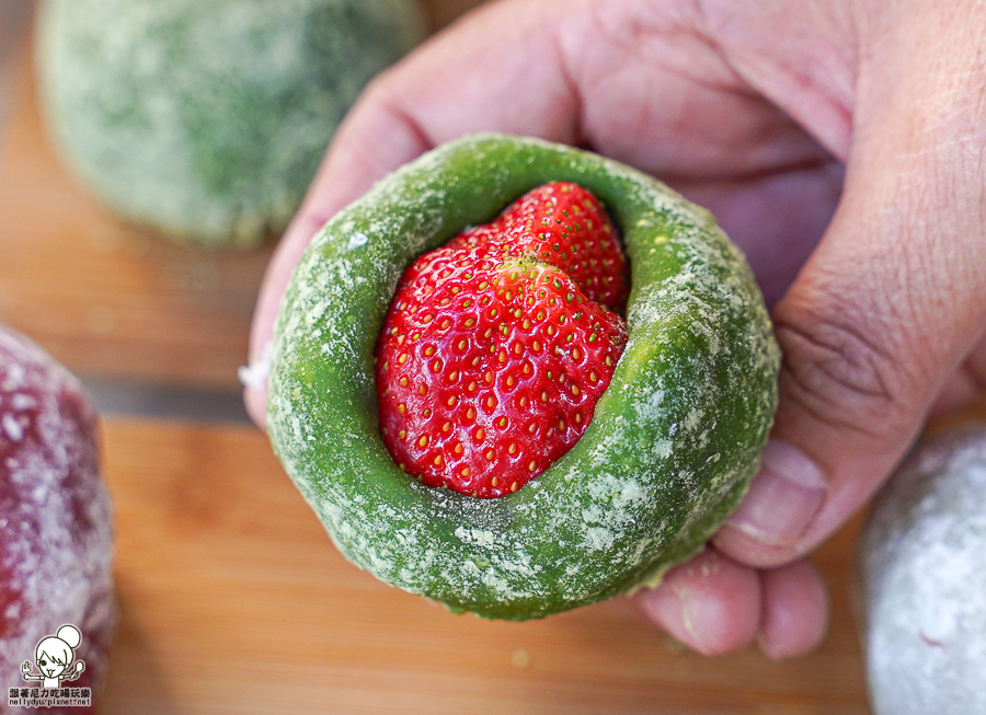 高雄伴手禮 春節禮盒 伴手禮 宅配 高雄美食 高雄團購 手工 麻糬 大福 草莓 限定