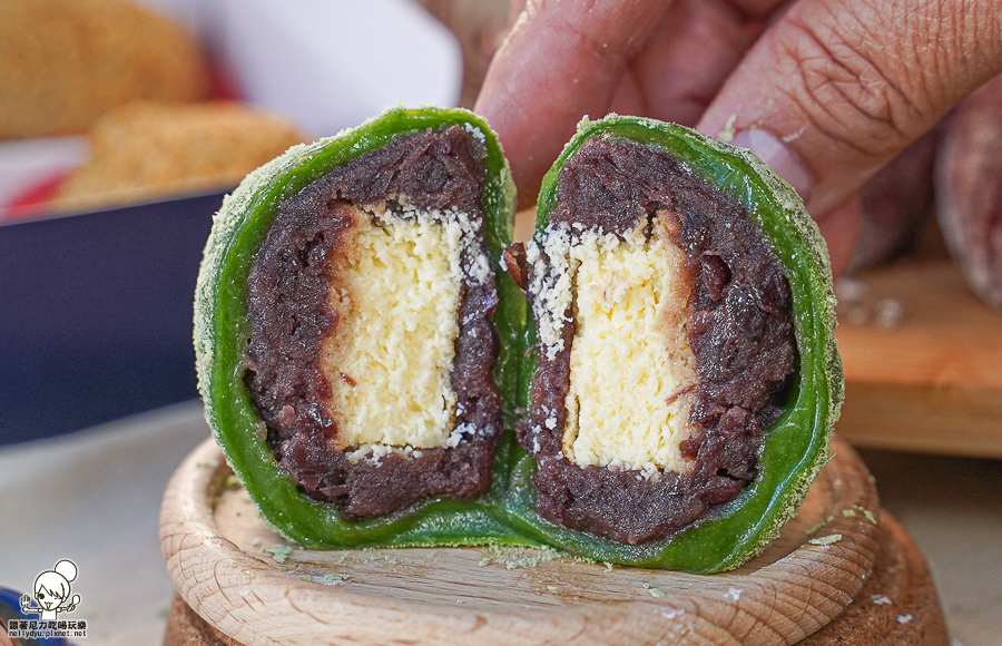 高雄伴手禮 春節禮盒 伴手禮 宅配 高雄美食 高雄團購 手工 麻糬 大福 草莓 限定