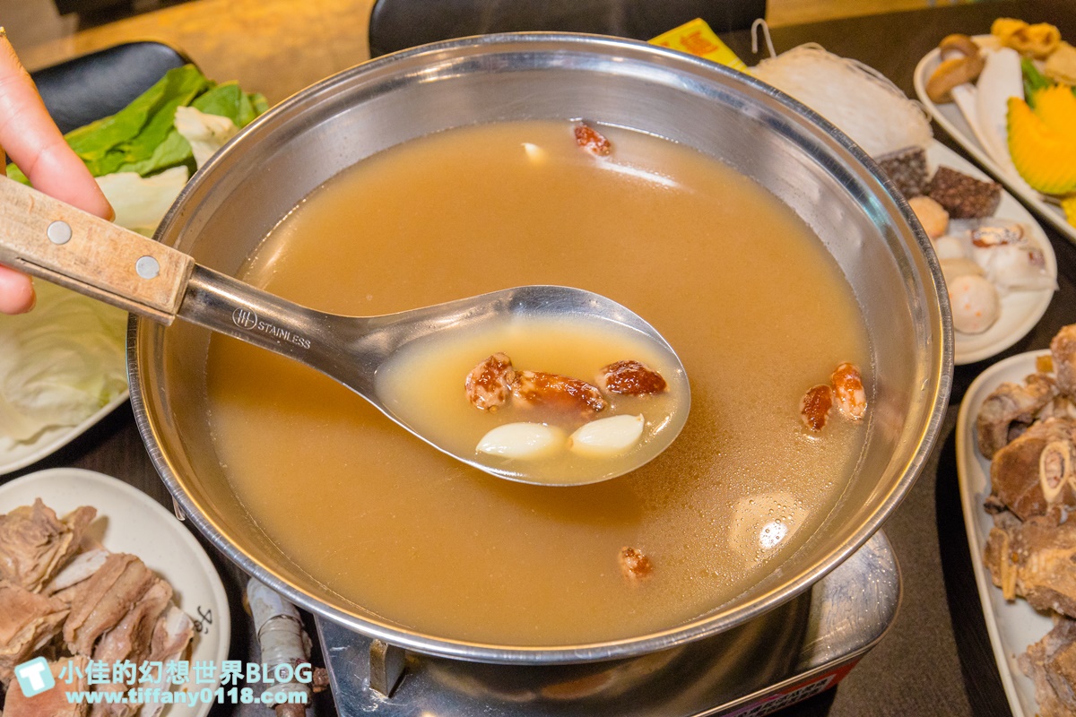 [吃到飽推薦]耀武羊威羊肉爐吃到飽(汐止店)/獨創六種湯頭+手撕羊技法/羊心羊腿羊骨隨通通有/汐止美食推薦